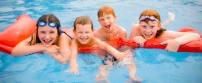 kids in swimming pool